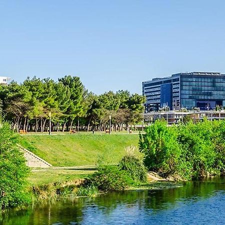 Sejour Cosy Au Bord Des Rives Du Lez, 2 Personnes, Wifi, Parking Prive Montpellier Exteriör bild